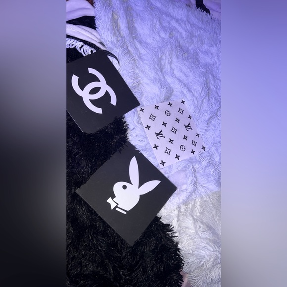Other - Small luxury canvas